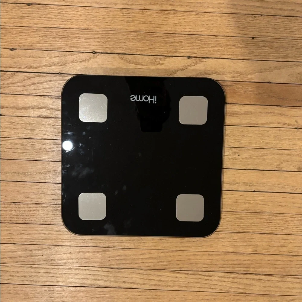 IHOME Black and Silver Touch Sensitive Scale weight loss bathroom resolution